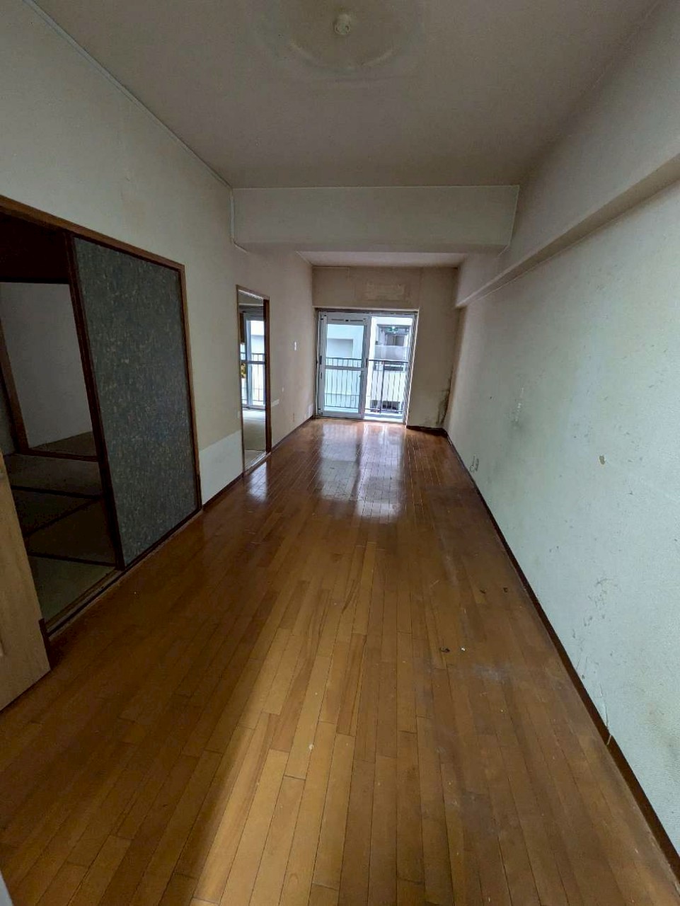 大阪市平野区にて中古マンションのリノベーション〈2LDKのフルリノベーション工事〉の施工前写真